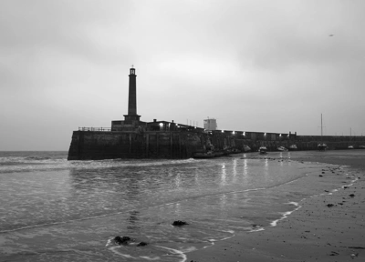 Harbour arm and lighthouse, Margate